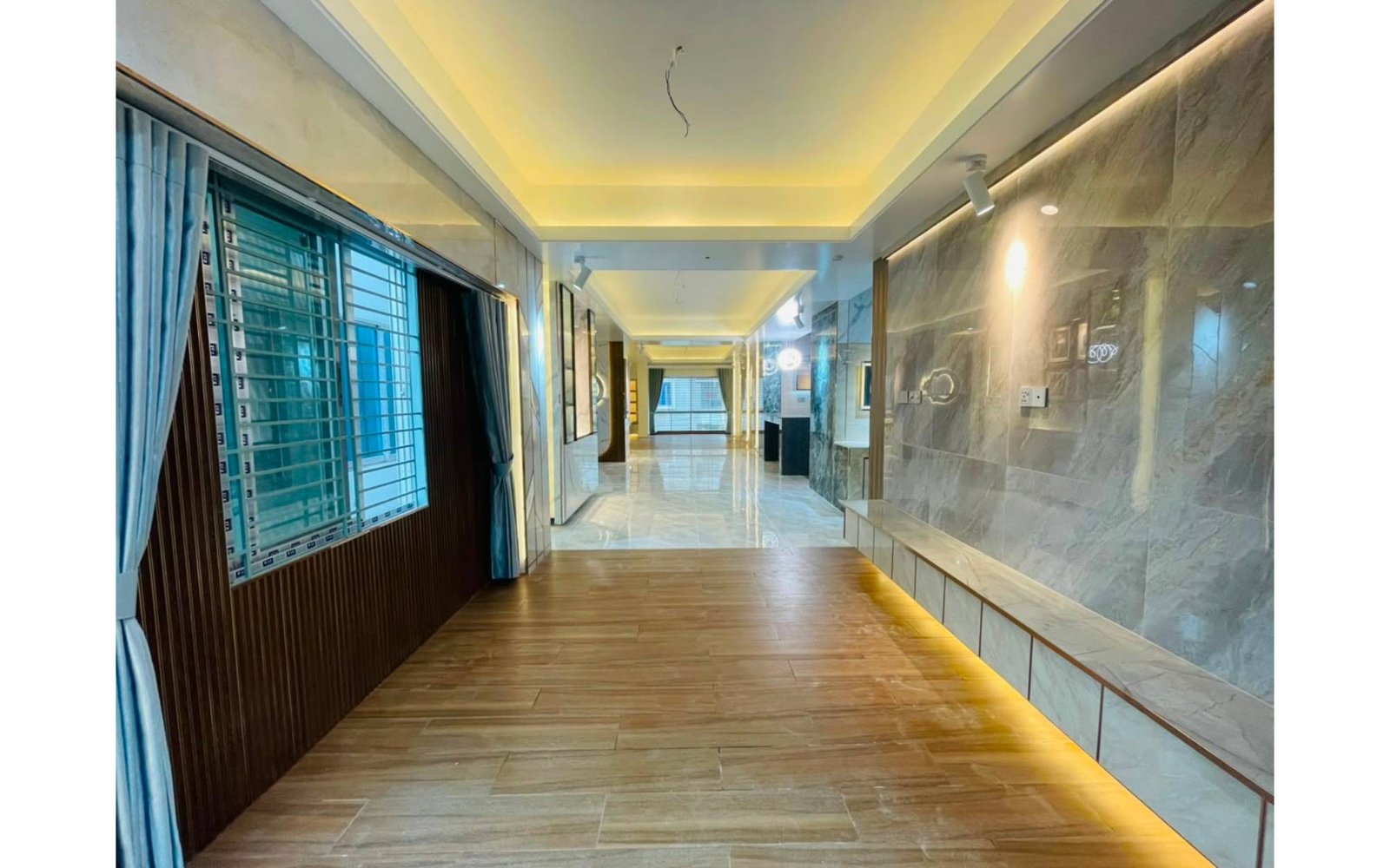 RESIDENCE  INTERIOR — gallery image 31