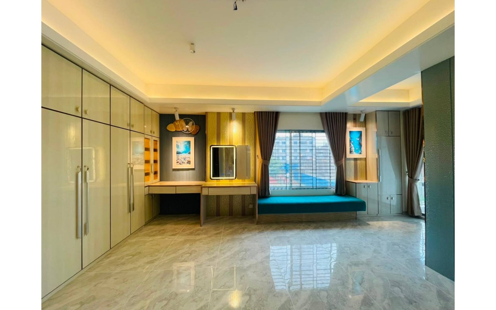 RESIDENCE  INTERIOR — gallery image 25