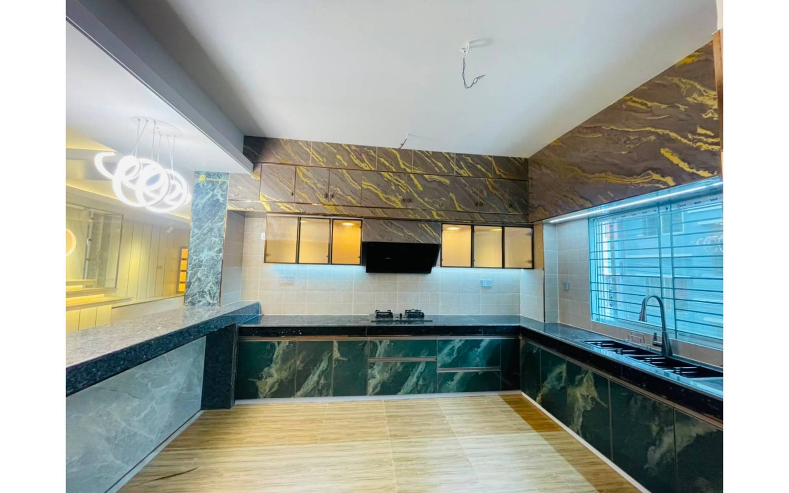 RESIDENCE  INTERIOR — gallery image 43